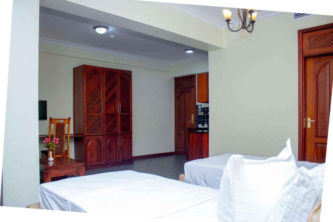 Seven Skies Hotel Arusha Esterno foto