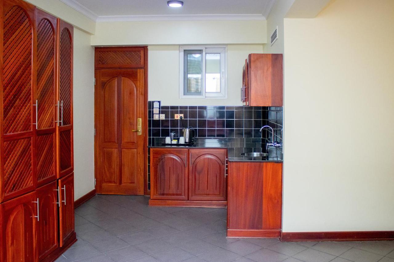 Seven Skies Hotel Arusha Esterno foto