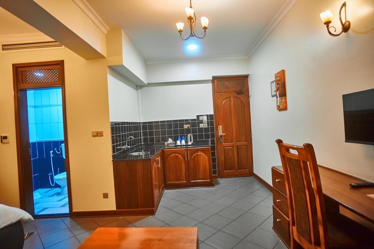 Seven Skies Hotel Arusha Esterno foto